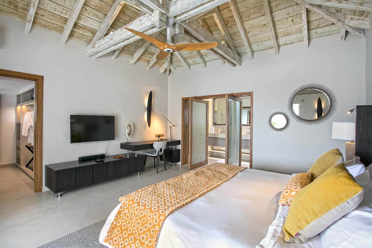Villa Avanti Bedroom 4, Terres Basses, St. Martin – king bed, en-suite bath