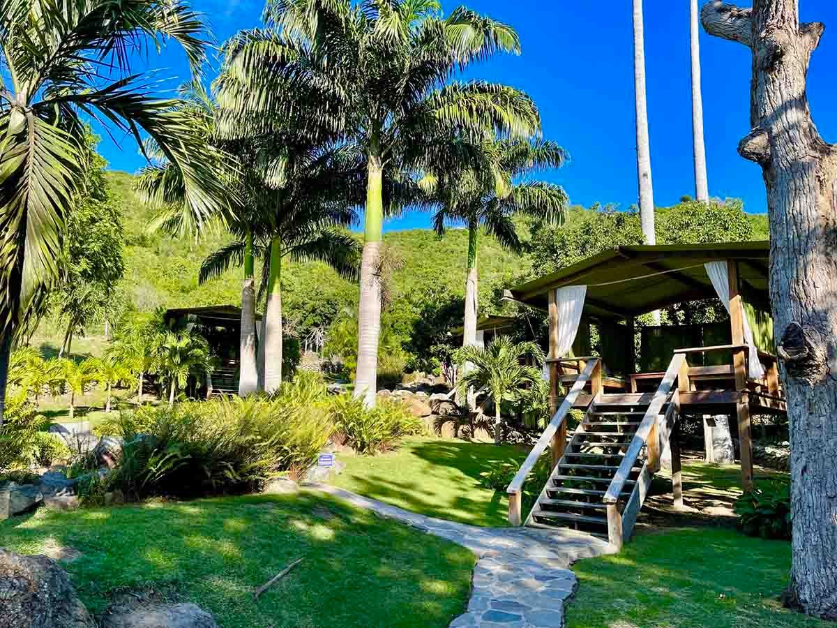 Loterie Farm in Pic Paradis - Spring Fed Swimmingpool