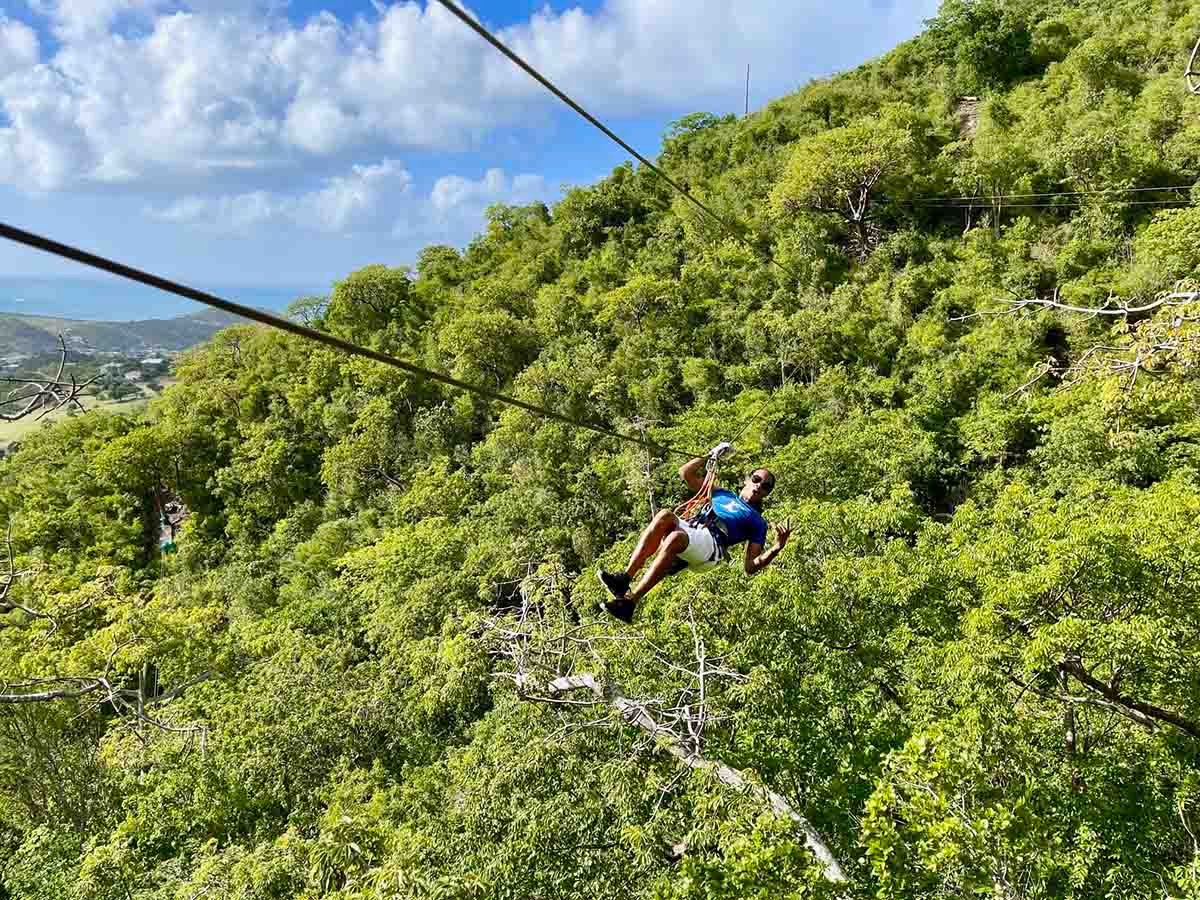 Flyzone Extreme with gorgeous view while zipping over the valley!