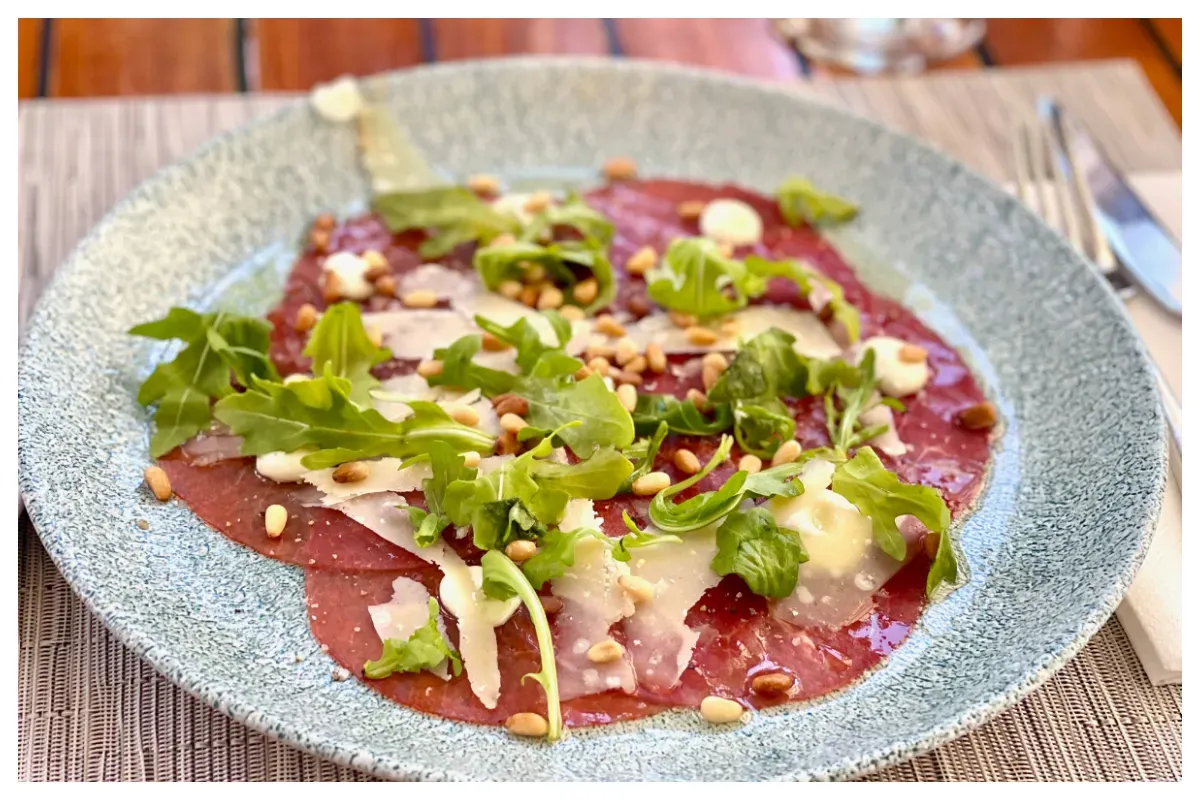 Holland House, Ocean Lounge, Night Ambiance