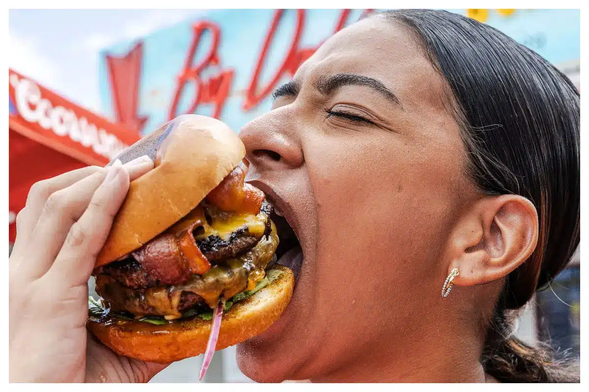 Big Daddy's Juicy Burger in Cole Bay next to Carrefour Supermarket